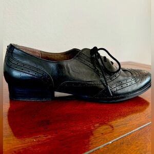 Nicole Black Leather Oxfords  Size 7
